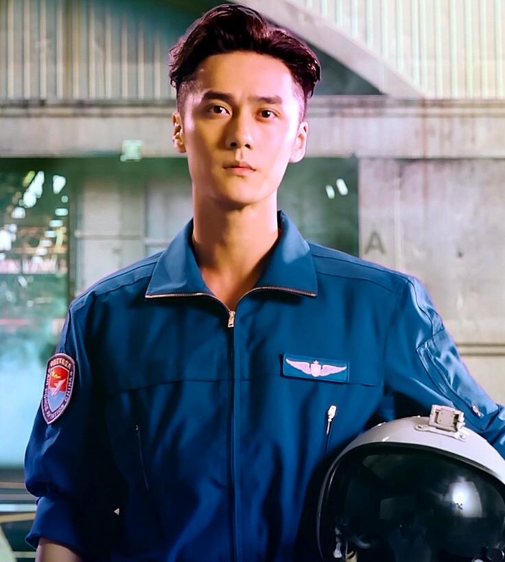 陈羽凡吸毒被抓，胡海泉回应，蒋劲夫家暴自首，娱乐圈最近怎么了