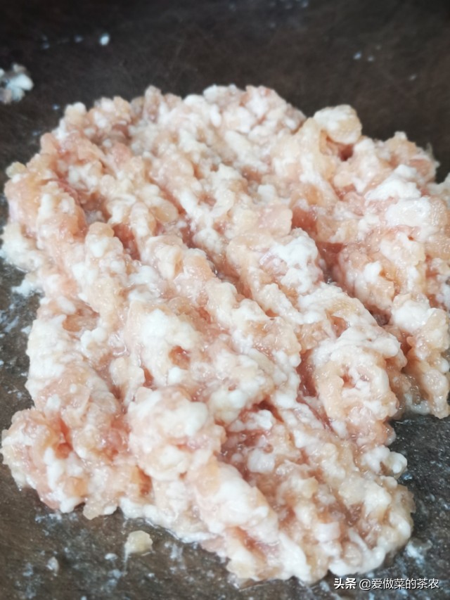 冷冻的肉馅怎么用空气炸锅解冻,冰箱里的肉馅怎么解冻最快又好吃