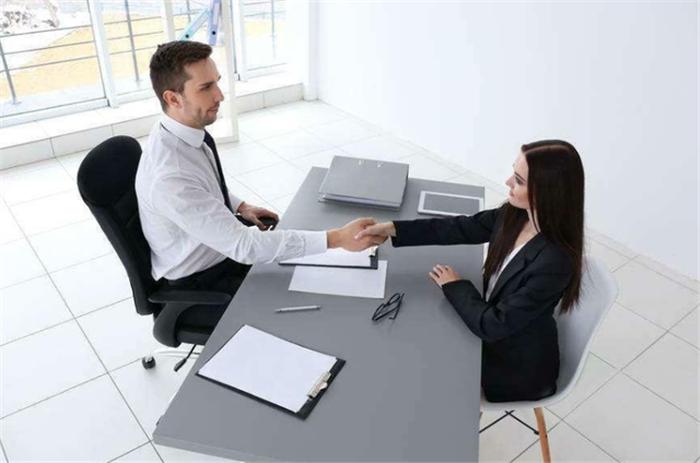 火车推销员工资如何,火车上推销员的真实身价