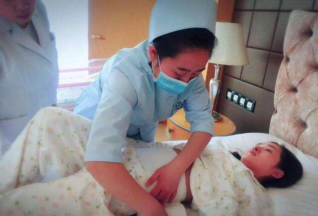 第二次剖宫产怎么度过,正常剖宫产全过程