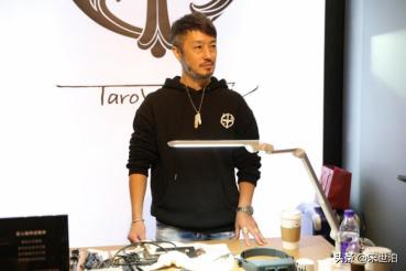 提升格调的日常配饰,小众配饰拯救沉闷穿搭