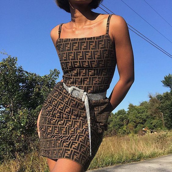 第一个大牌包包怎么买,入手的第一个大牌包包怎么选