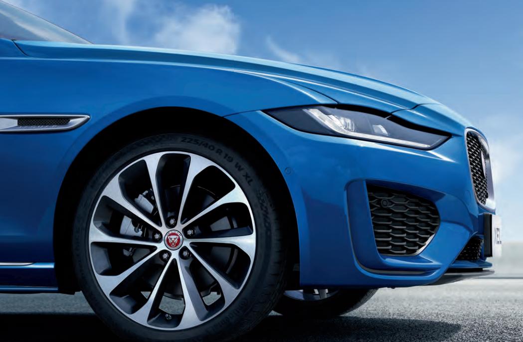 全新捷豹xel带您体验绝密任务,踏上新旅程全新捷豹xel震撼来袭