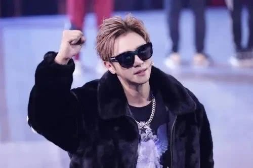 罗志祥讲自己不穿品牌的原因,罗志祥回归说的话