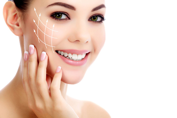 夏天脸上皮肤泛红怎么修复,晒后脸部皮肤干燥发红怎么办