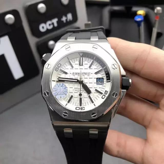 瑞士查扣劳力士,瑞士美国海关查获劳力士