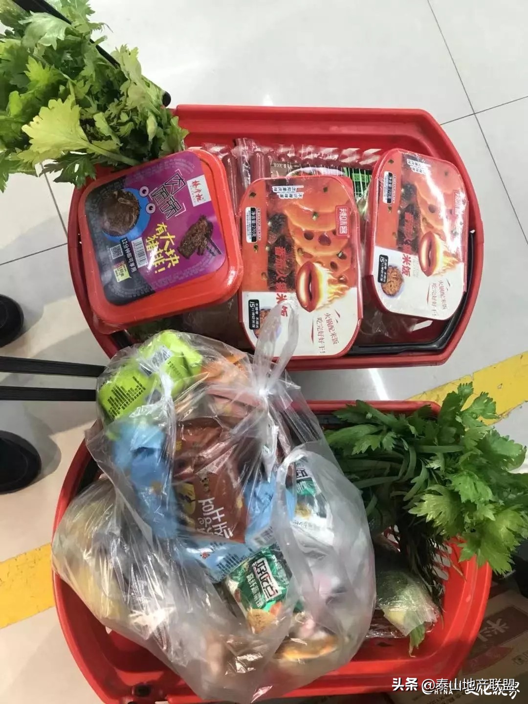 致敬一线工作人员济南,致敬物业在一线服务人员