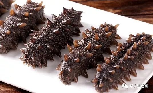 回国在机场被一群人盯上,回国时被海关盘问检查行李