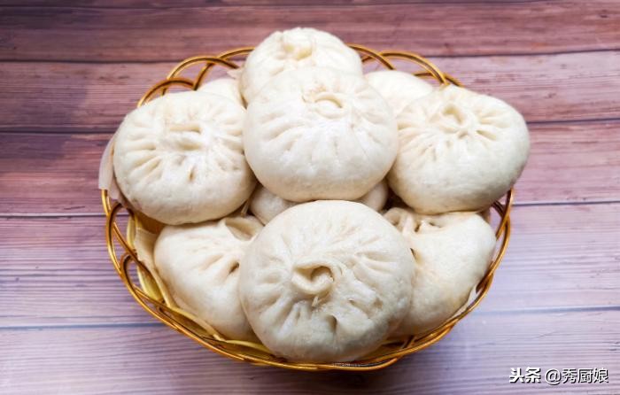 白菜包子好不好吃，怎样调馅是关键，技巧和秘诀详解，太香了