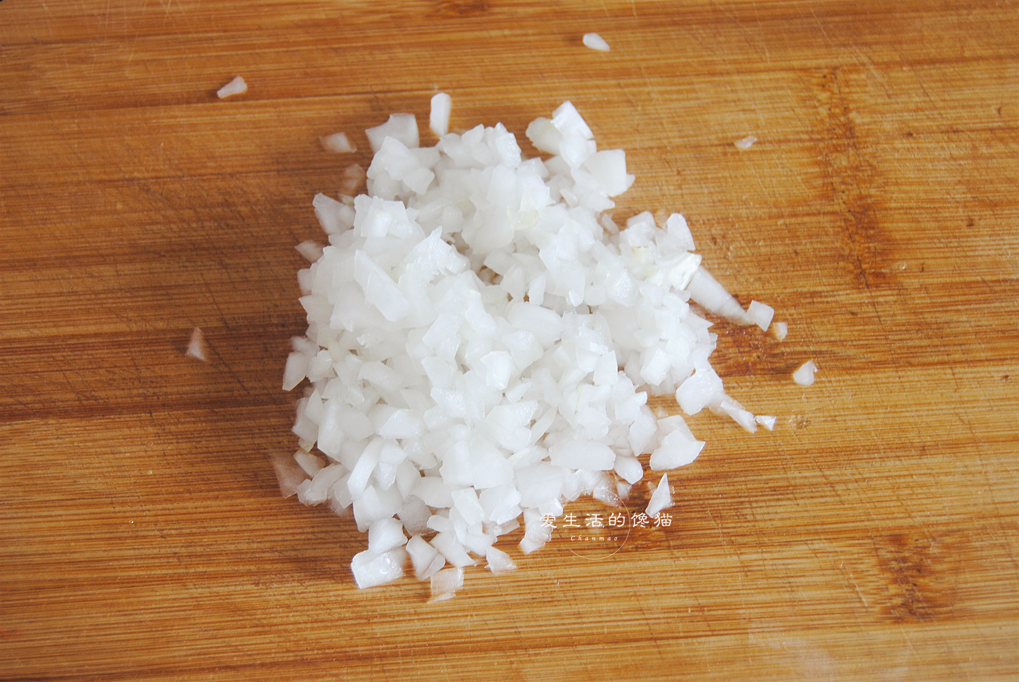 家里煮云吞什么汤底好简单的,煮云吞加点啥