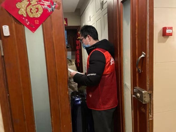 区街新闻|世茂滨江社区馨悦朗诵社成员把防疫知识制成音频发亲朋