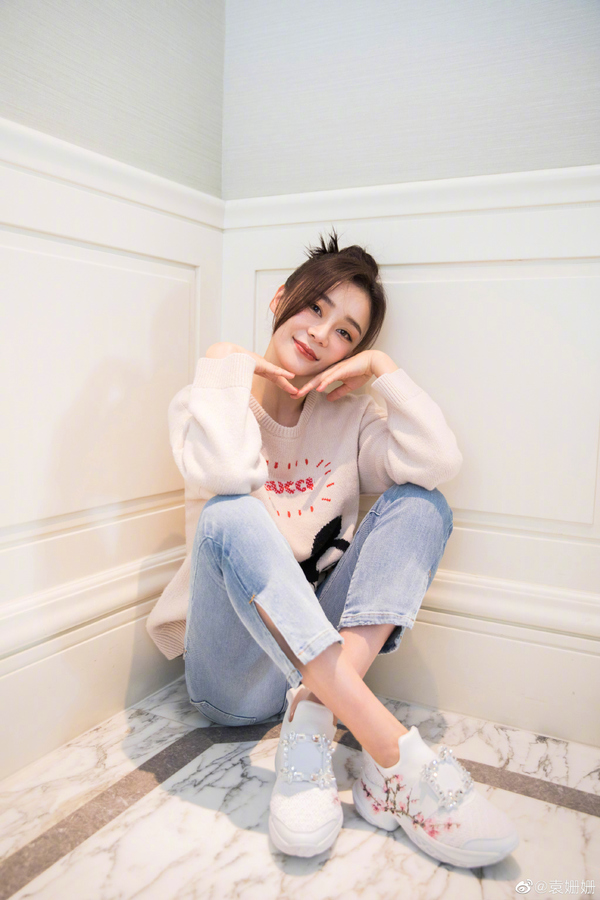 袁姗姗机场飞行夹克,袁姗姗牛仔夹克