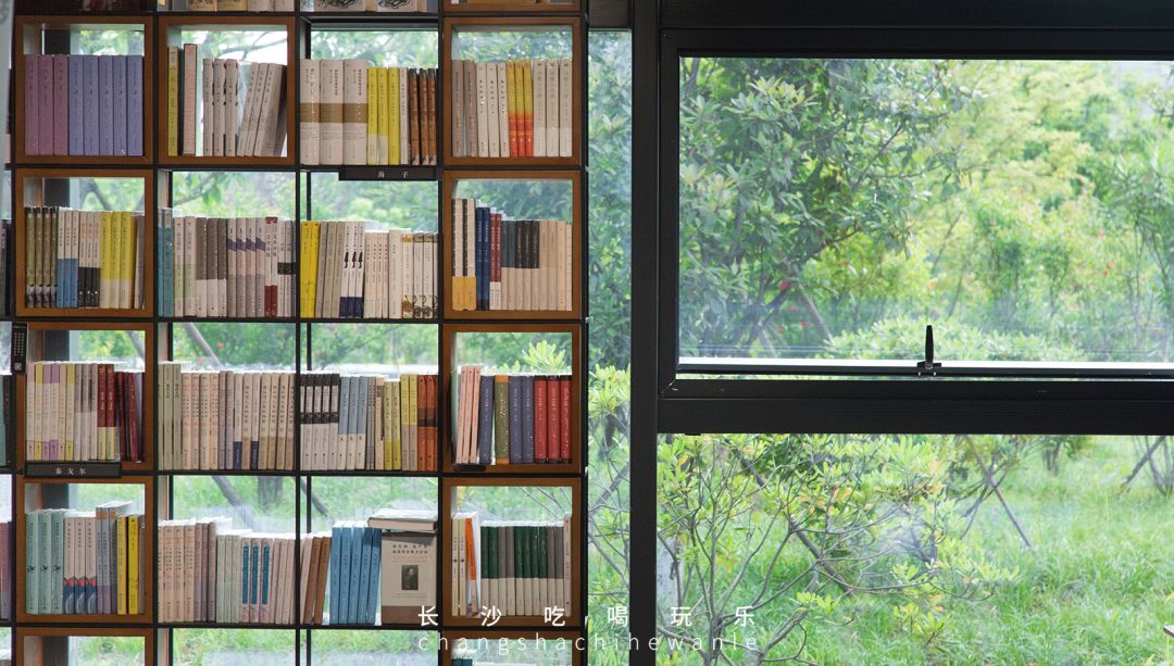 收藏!本期我们精选长沙14家宝藏书店推荐给你~