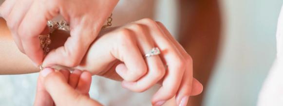 你的手型适合戴什么戒指测试,你的手适合哪种戒指