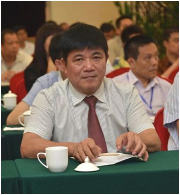 12陈亮嘴小说：住横枝岗思考人生碰到叶茂中半夜喝啤酒，我想腊肉