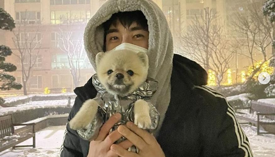 黄旭熙韩国被夸帅,黄旭熙中文被嘲笑