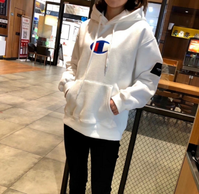 吉普刺绣加绒卫衣,冠军卫衣红色带帽新款加绒