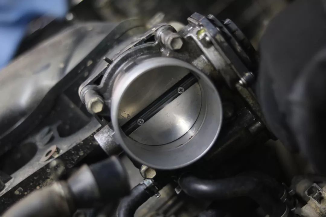 怪兽修车：翻新“残损不堪”的二手霸道LC150，满血复活变新车