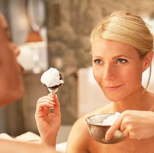 椰子油的8个神奇用法,椰子油11个令人惊讶的健康功效