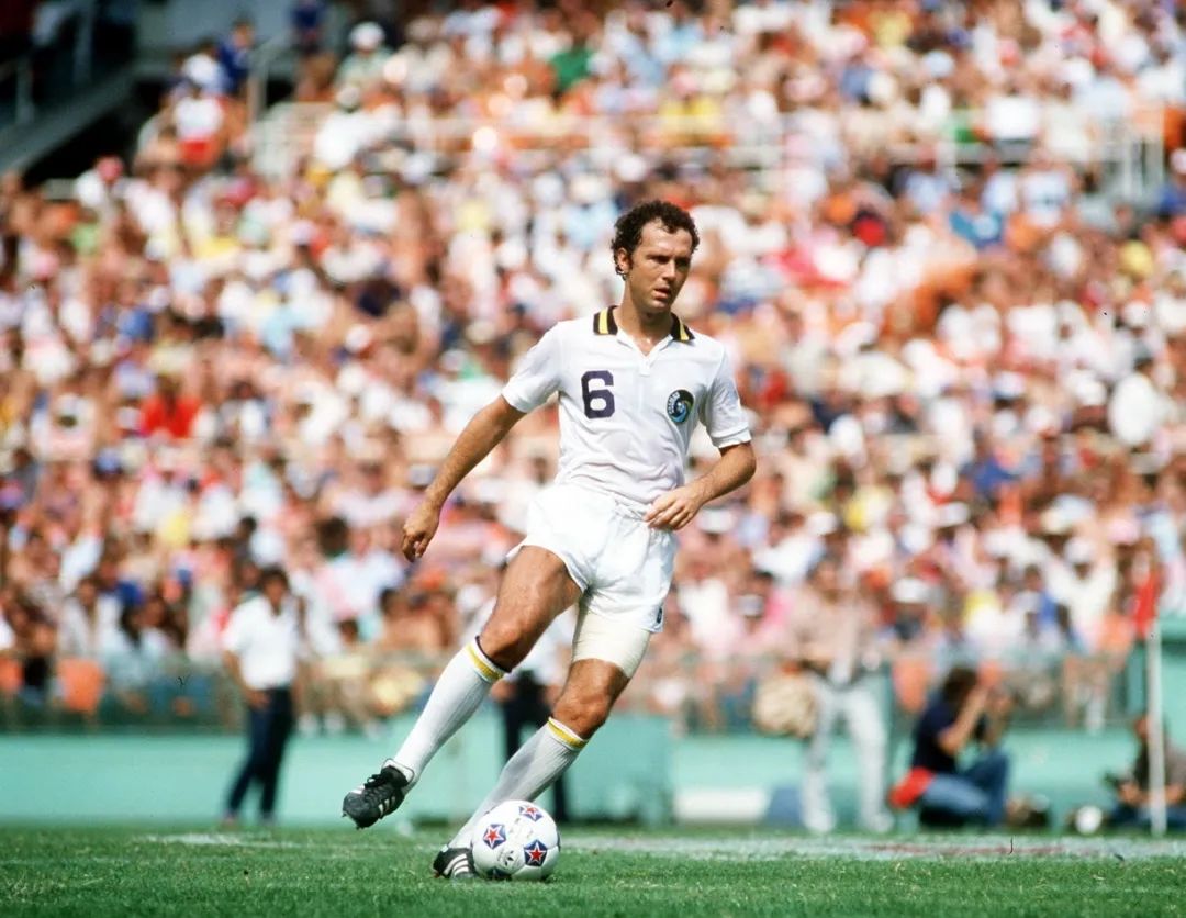 实况足球红卡用什么续约,实况足球红卡续约教程