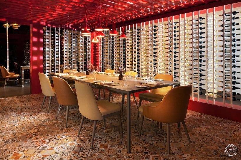 最炫中美浓郁色彩风——巴拿马WHotel设计