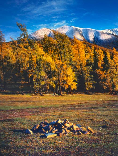 阿勒泰秋季旅行,新疆旅行阿勒泰秋天