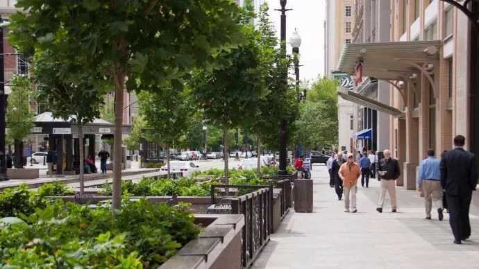 商业街区的景观设计要点和原则,复古怀旧商业街景观设计