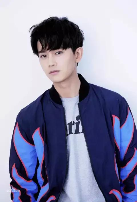 29岁的董子健,董子健第一次当爸