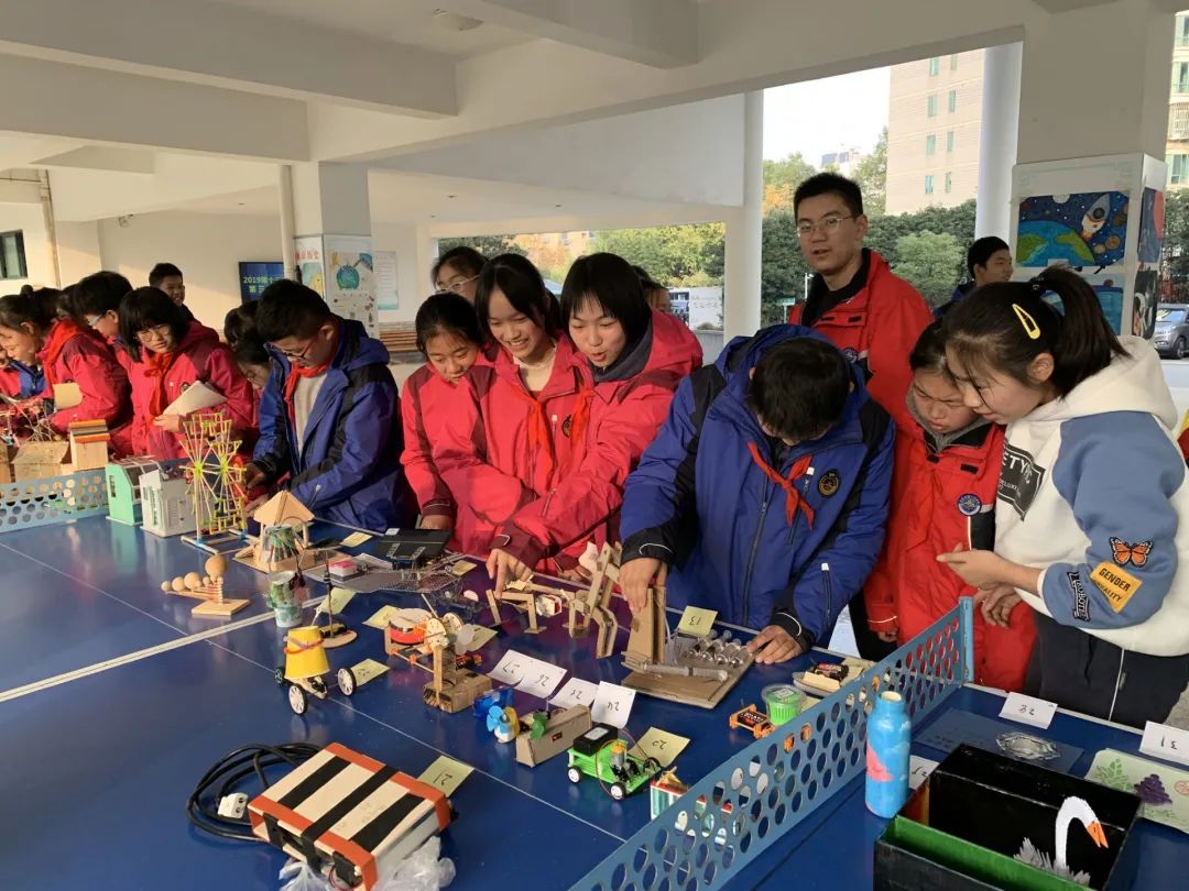 强势围观这所五星级初中——南京市第十三中学红山分校