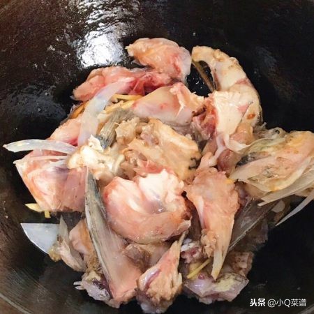 干锅鱼头家常做法简单又好吃,干锅鱼头的做法大全图解窍门