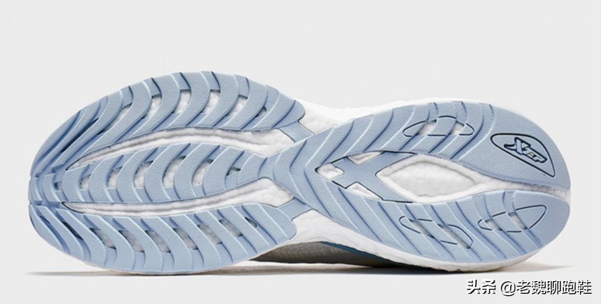 百元售价千元脚感！这3款国产跑鞋揭开了阿迪耐克的“遮羞布”