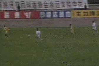 四川有个拓荒中国足球的外援：扬名甲A联赛，人送外号“黑蝴蝶”