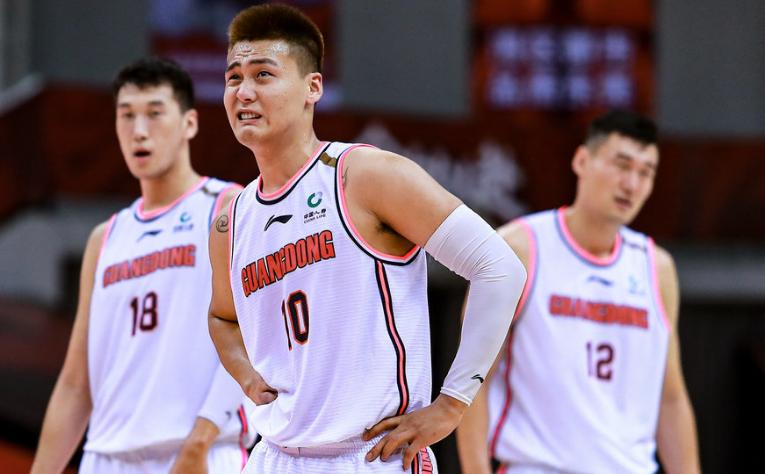 近13年交锋全胜！军粤大战广东对八一33连胜见证CBA两大王朝更替