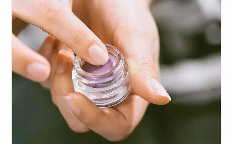 想要国色天“香”的宝贝儿们看过来，这几款是必备的哦！