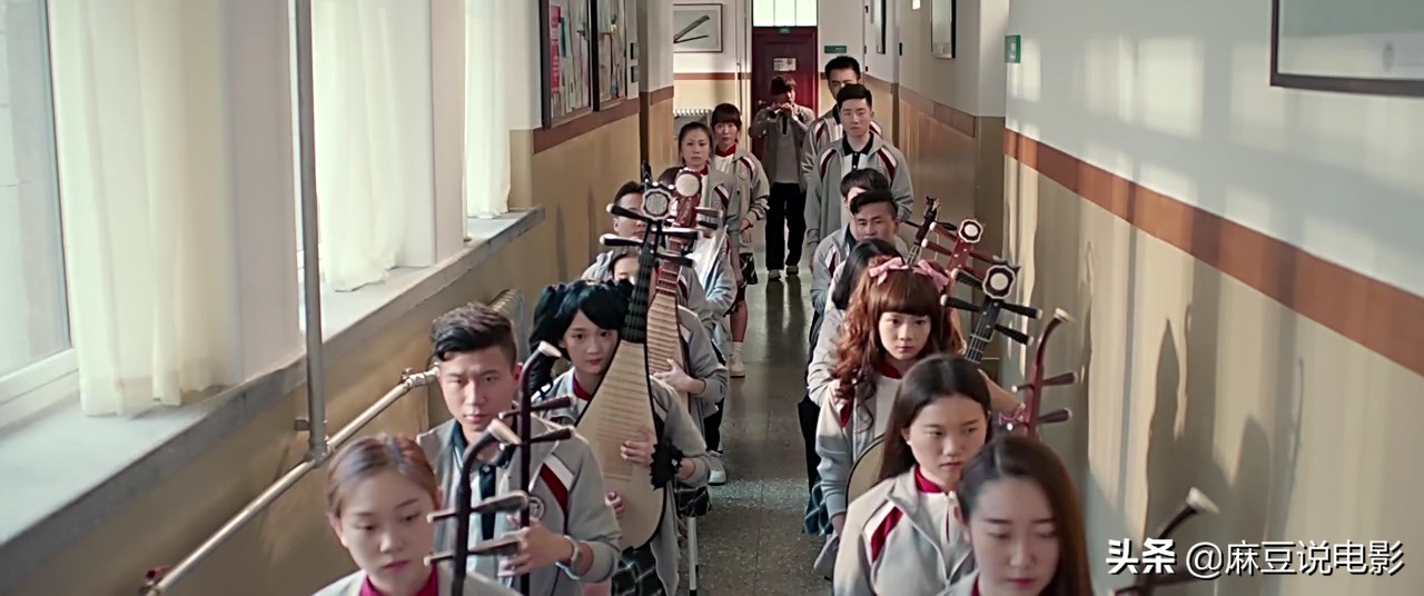 闪光少女与二次元擦出的火花 (闪光少女中西结合二次元)