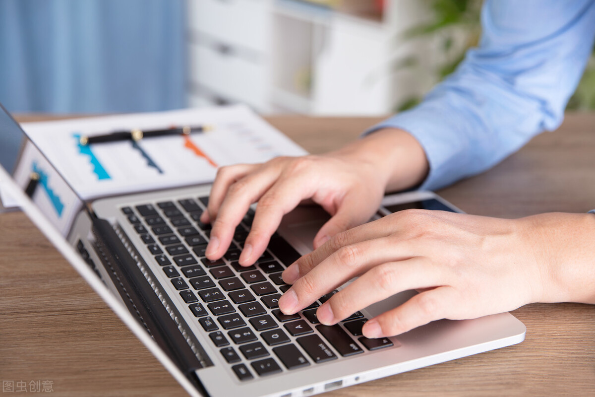 抑郁症被同事抱团排挤孤立怎么破,职场遇到小人抱团排挤我怎么办