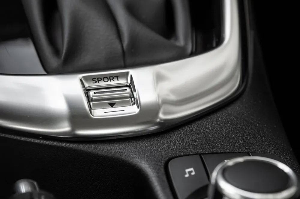 yaris浠锋牸,涓扮敯yaris缇庣増