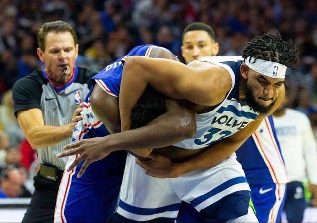 队友冲突时詹姆斯的反应,队友打架詹姆斯的表现