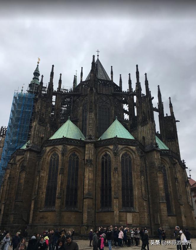 捷克首都布拉格的风光,捷克首都布拉格广场领略异国风情