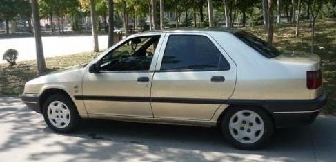 摸着石头过河，国内两厢车的开创者，富康的尴尬与失落