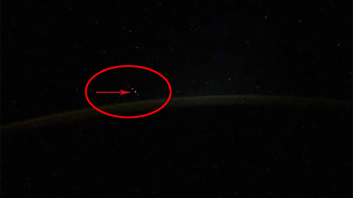 宇航员会出现幻觉吗,宇航员在太空碰撞实验视频