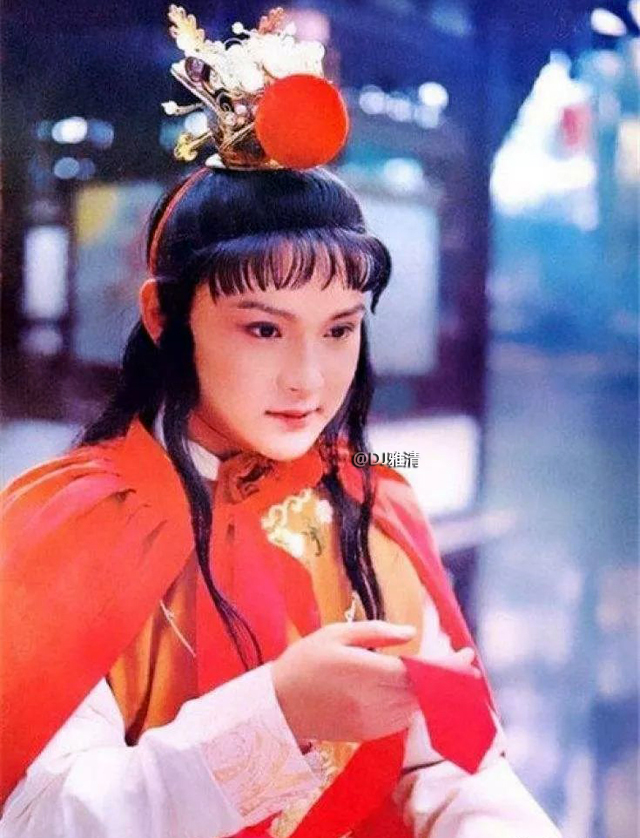 红楼梦87版10版演员对比,老版红楼梦演员照片对比