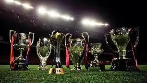 带领国足夺得世界杯会有啥地位,国足晋级18强最该感谢的三人