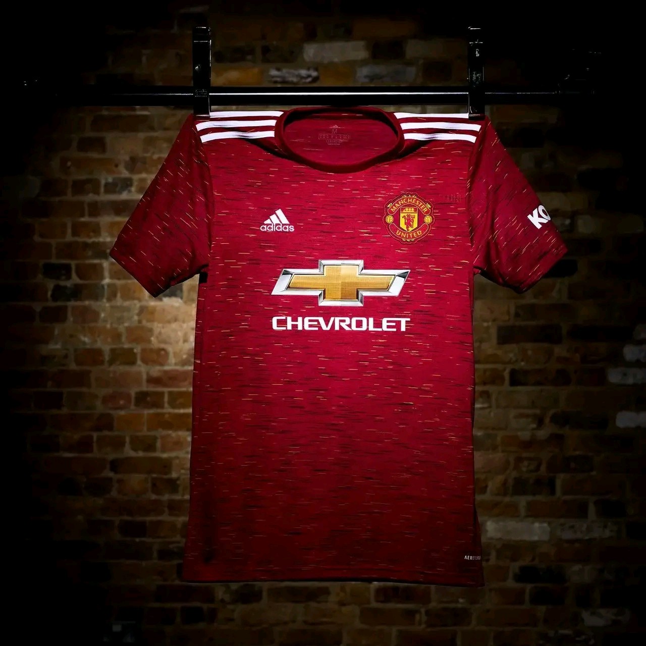 新赛季英超各支球队球衣,fifa足球世界21赛季球衣汇总英超