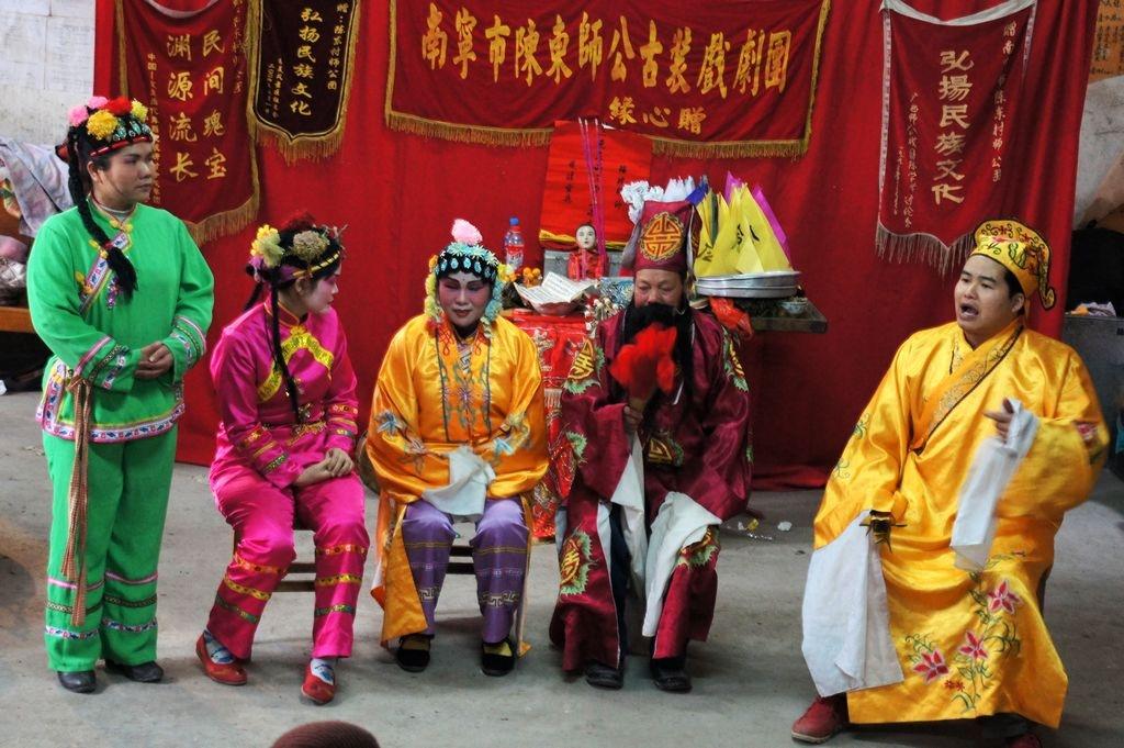 南宁平话人的前世,南宁平话和白话哪个正宗