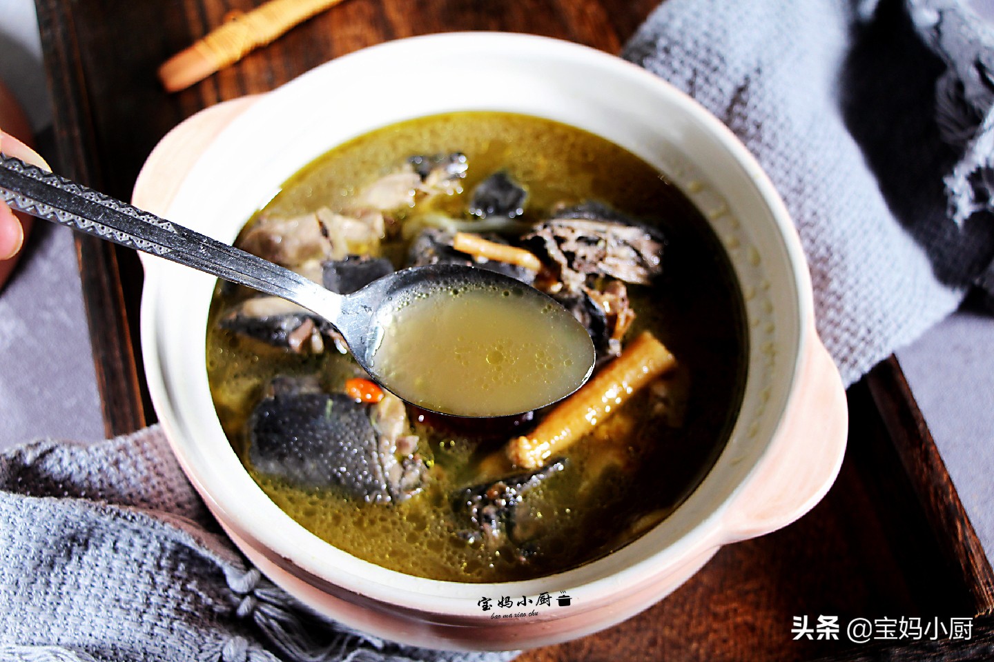 女月经期阴虚吃什么补血效果最好,女人经期补血的最佳补品