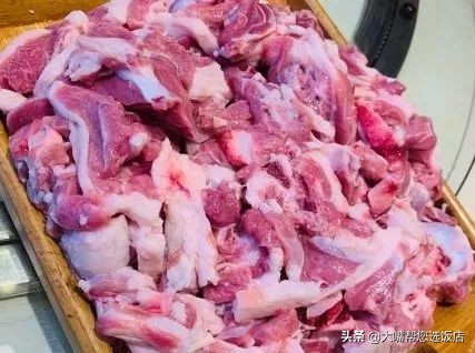 吃在中国的美味,中国美食大锅炖鱼