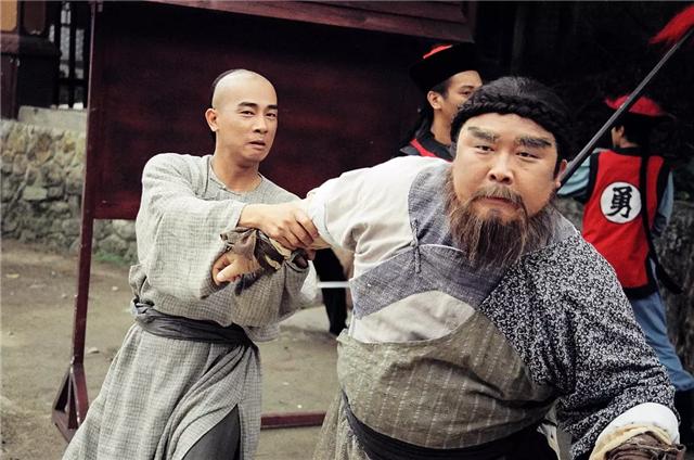 陈小春版鹿鼎记为什么最经典,鹿鼎记陈小春版喇嘛镜头删减原因