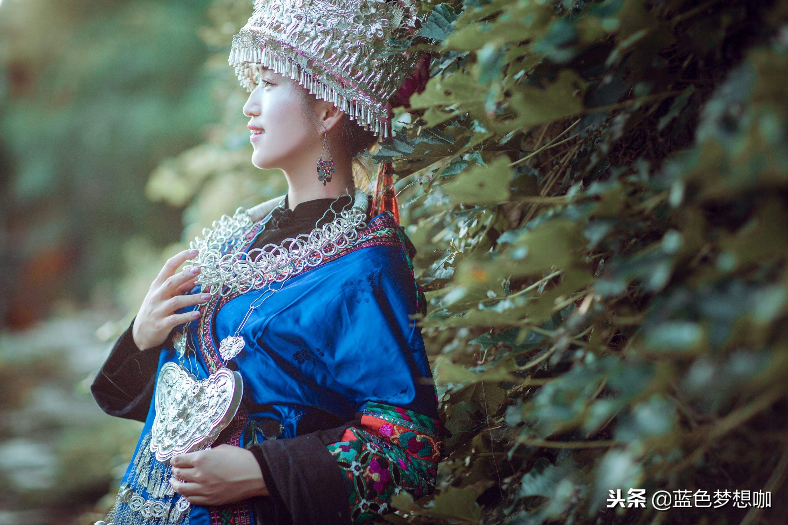 56个民族哪个是汉族服饰,56个民族都有服饰汉族有服饰吗