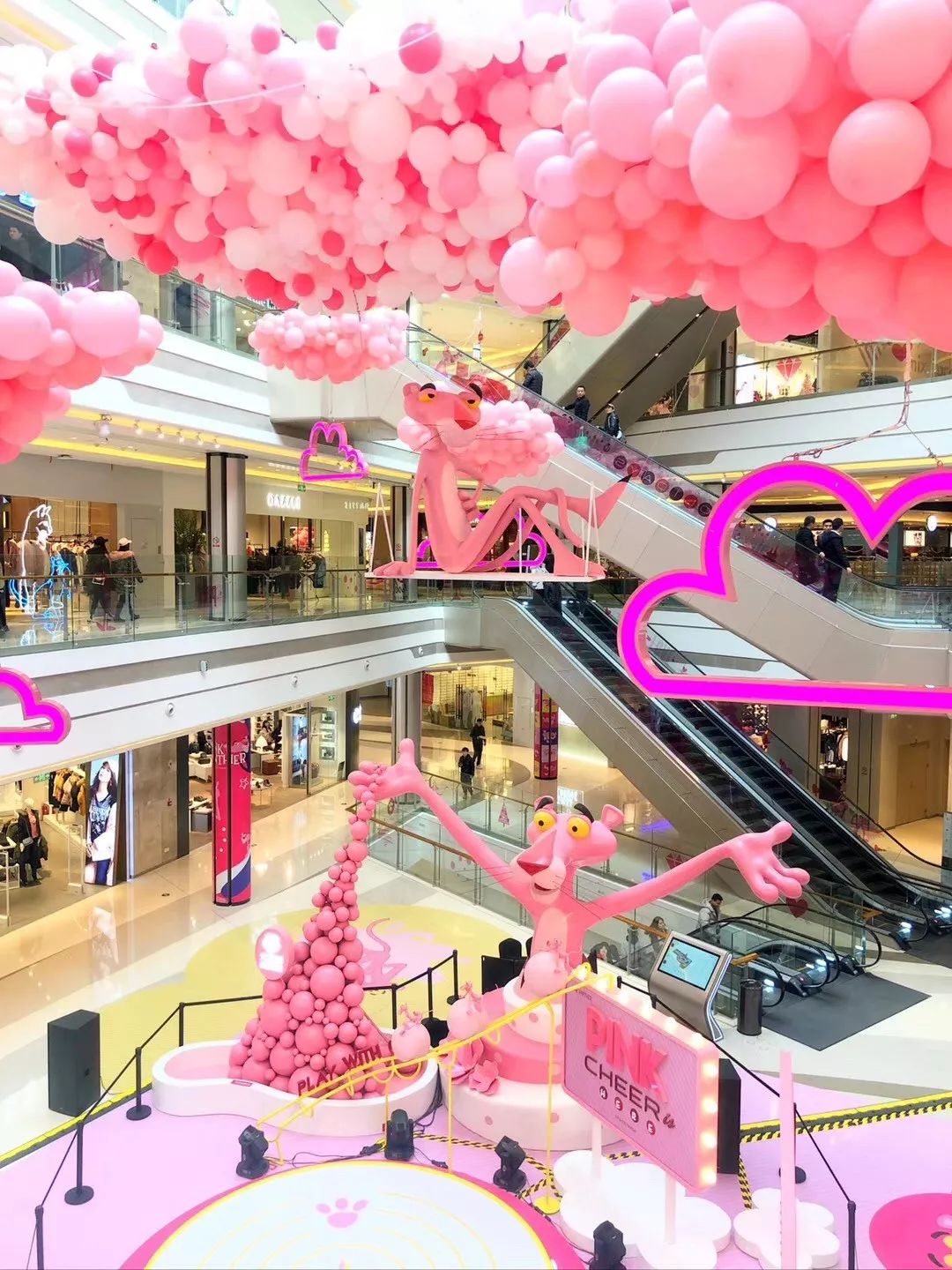 购物中心升级改造开业,西安大融城购物广场